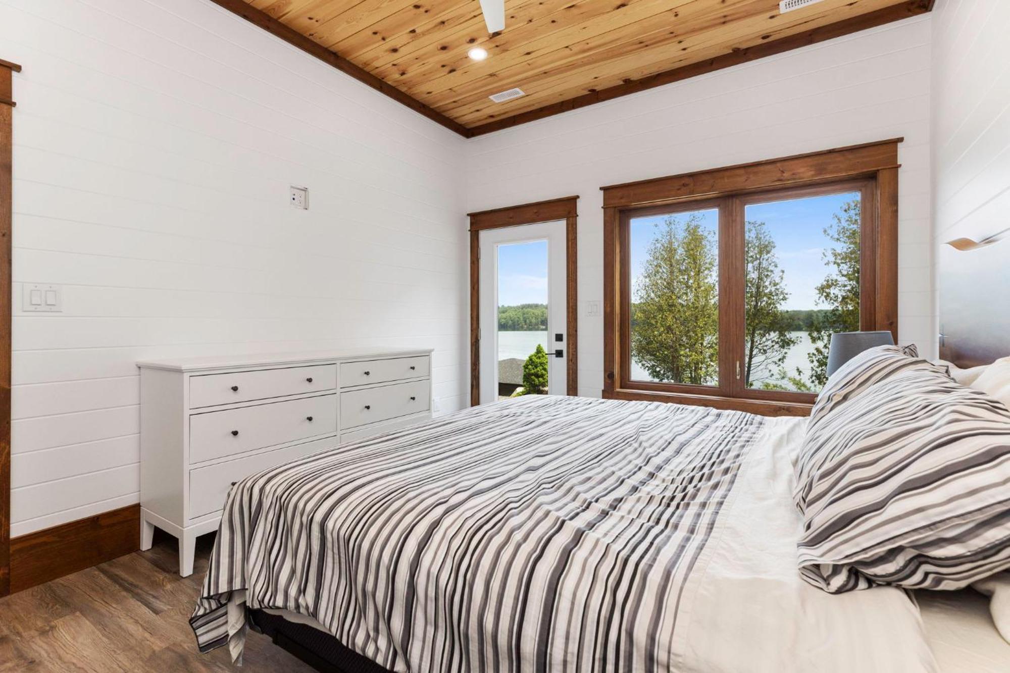 Tranquil Shores Mactier 外观 照片