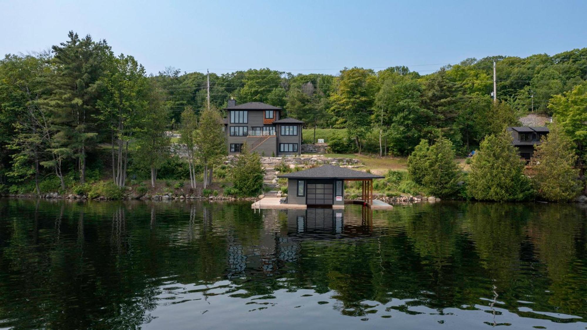 Tranquil Shores Mactier 外观 照片
