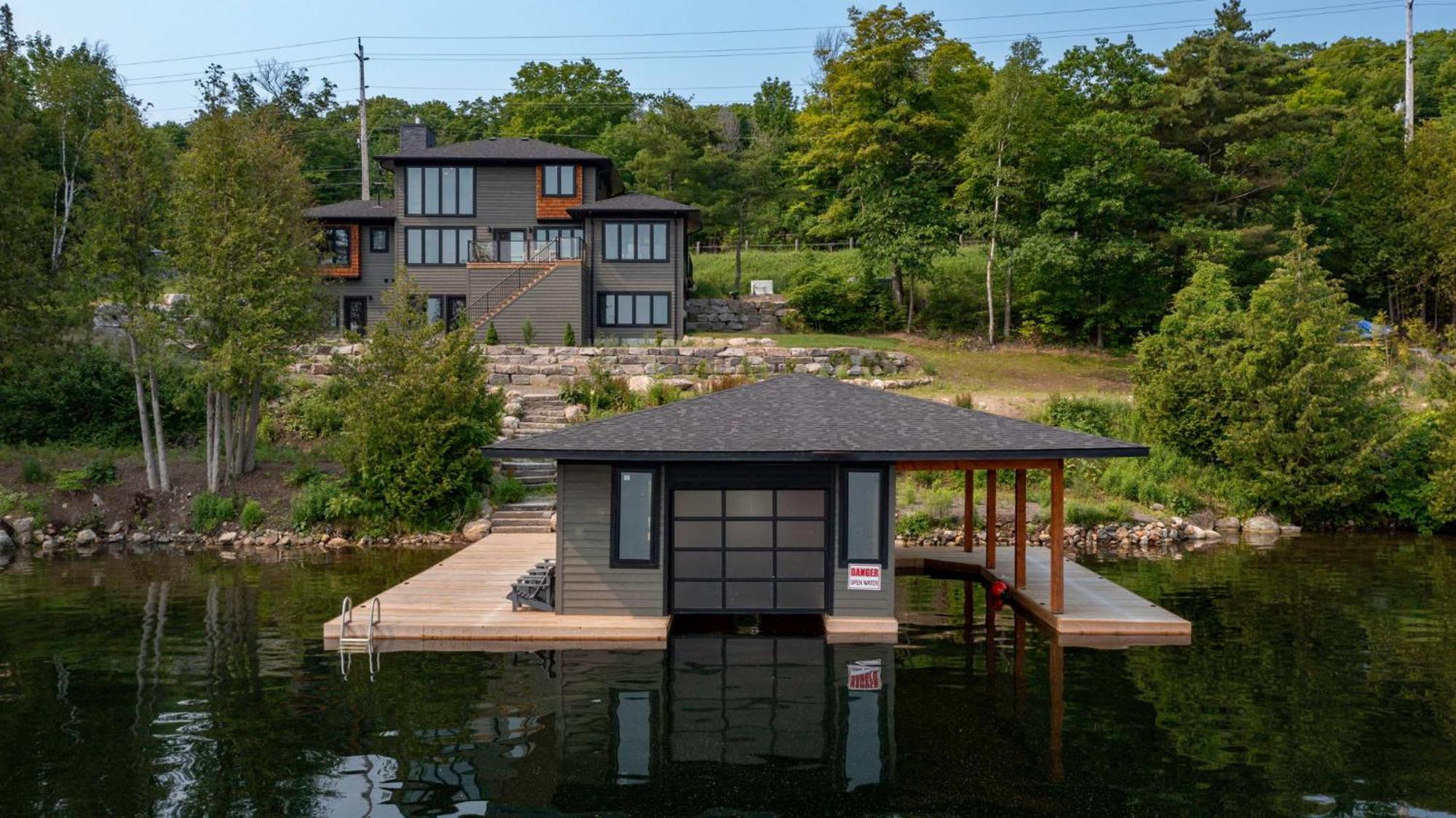 Tranquil Shores Mactier 外观 照片